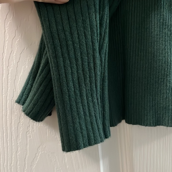 Green lightweight sweater - Picture 4 of 6